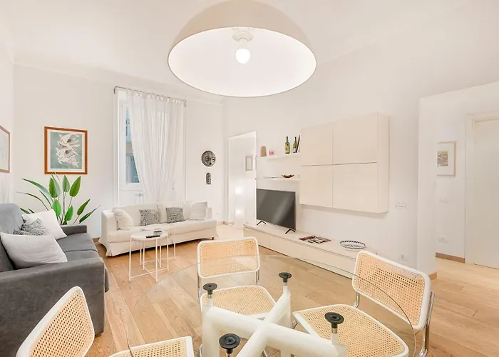 Atto Primo Zona Vicino Stazione *