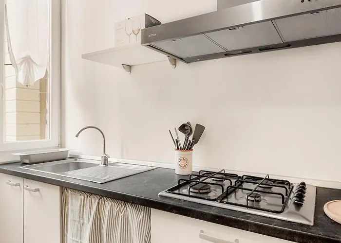 Atto Primo Zona Vicino Stazione *