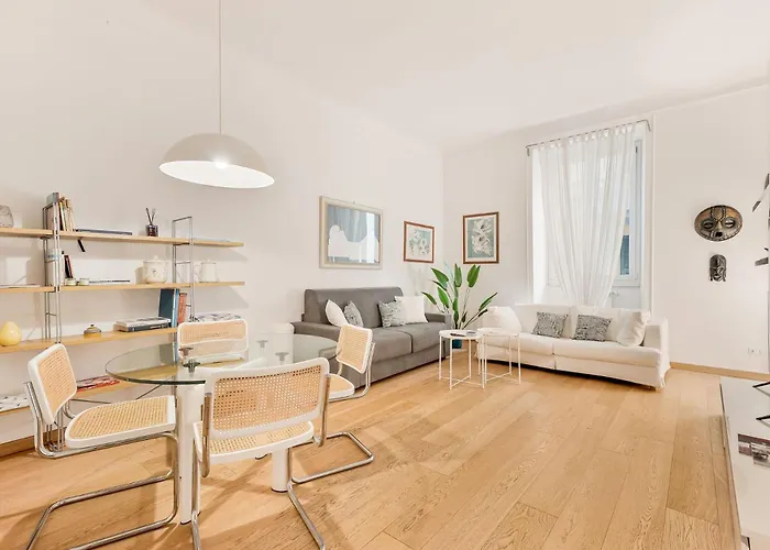 Atto Primo Zona Vicino Stazione